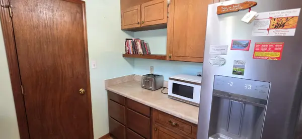 106 Rushmore Dr., Inman, SC 29349