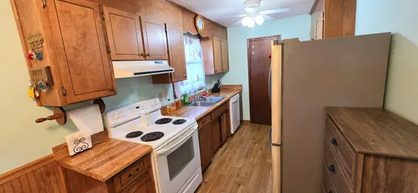 106 Rushmore Dr., Inman, SC 29349