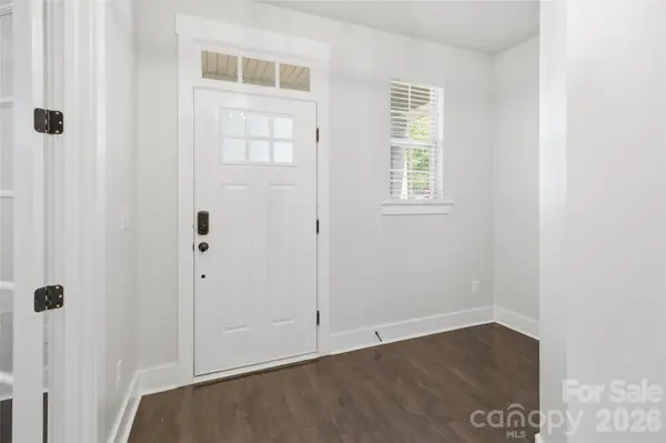 1251 Badger CT, Charlotte, NC 28206