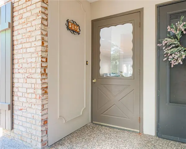 5185 W 75 ST #5185, Prairie Village, KS 66208
