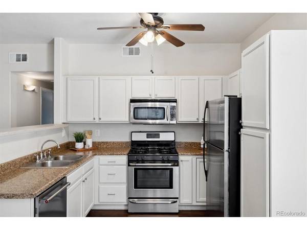 5443 S Dover #104, Denver, CO 80123