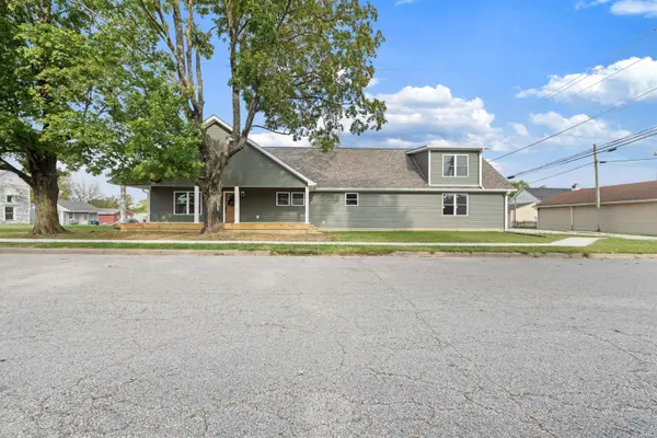 324 W Warren ST, Mitchell, IN 47446
