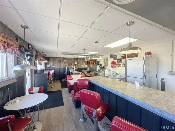 87 S 6th ST, Logansport, IN 46947