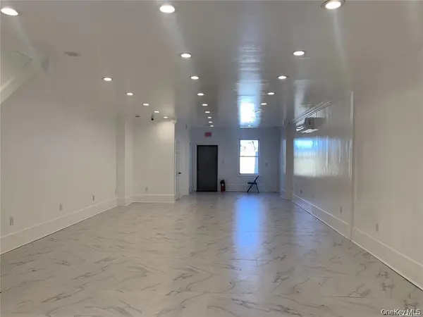 219-05 Hempstead AVE, Queens Village, NY 11429