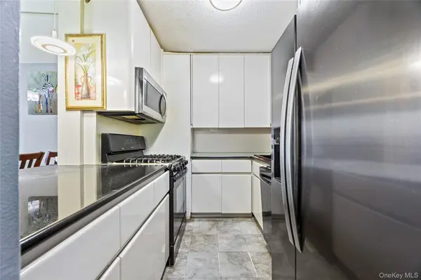 150-38 Union TPKE #1A, Flushing, NY 11367