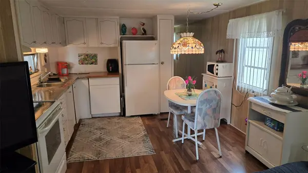 3323 BONNIE DR, Ellenton, FL 34222