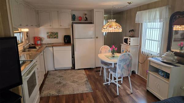 3323 BONNIE DR, Ellenton, FL 34222