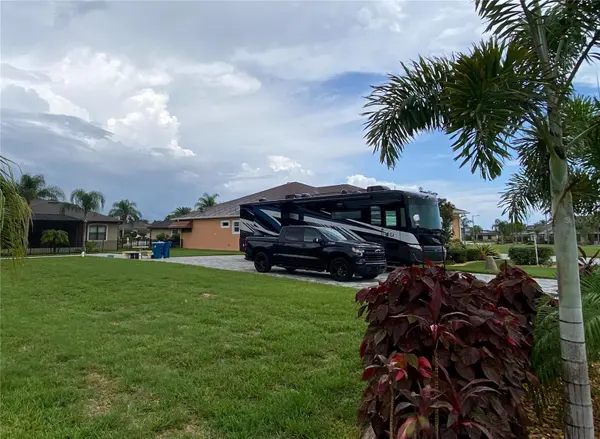 333 NOLANE LN, Polk City, FL 33868