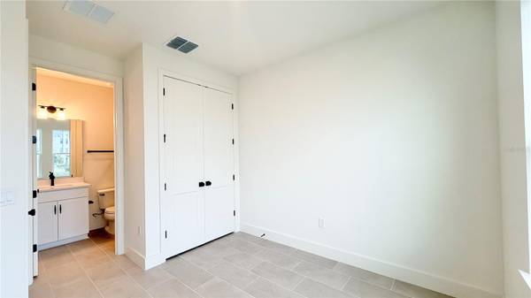 15105 GROVESIDE RD, Winter Garden, FL 34787