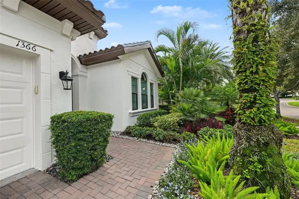 1366 VIA VERDI DR, Palm Harbor, FL 34683