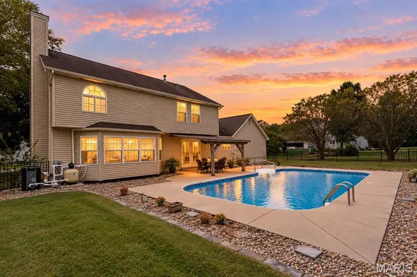 1895 CEDARWOOD TRL, Belleville, IL 62226