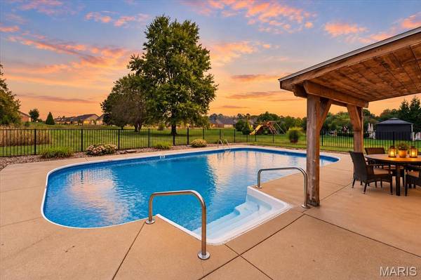 1895 CEDARWOOD TRL, Belleville, IL 62226
