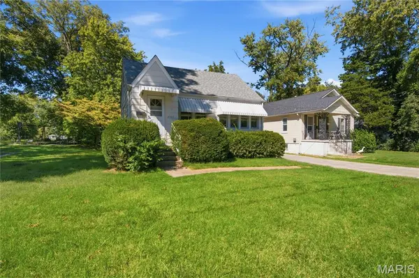 2307 E Main ST, Belleville, IL 62221