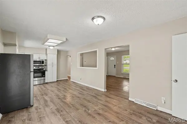 1785 Bobbinray AVE, Florissant, MO 63031