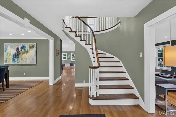 7416 Wellington WAY, Clayton, MO 63105