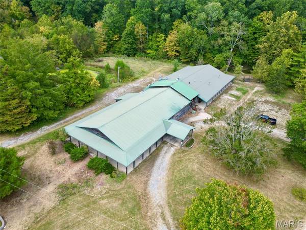 920 kratzinger hollow road, Cobden, IL 62920