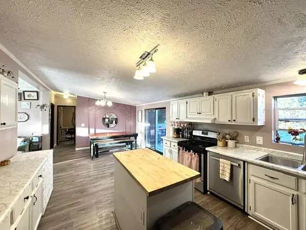 1120 N Falvey ST, Winamac, IN 46996