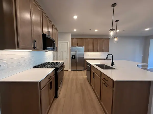 14932 Avondale VW, Rosemount, MN 55068