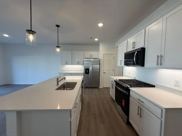 14936 Avondale VW, Rosemount, MN 55068