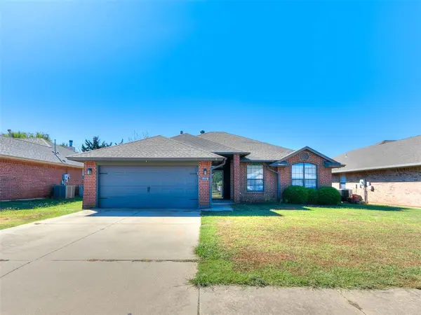 908 SE 38th ST, Moore, OK 73160