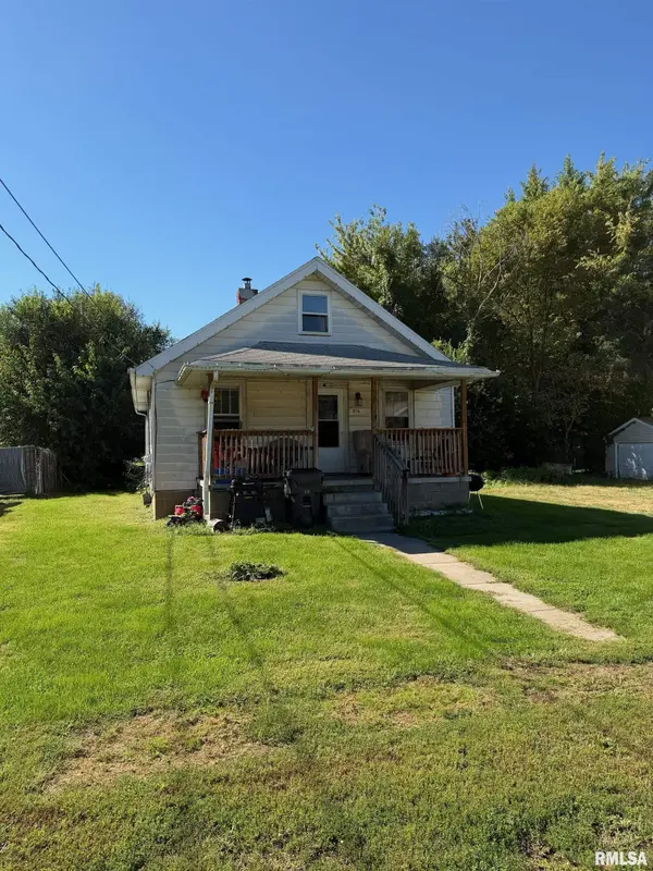 203 CHICAGO ST, East Peoria, IL 61611
