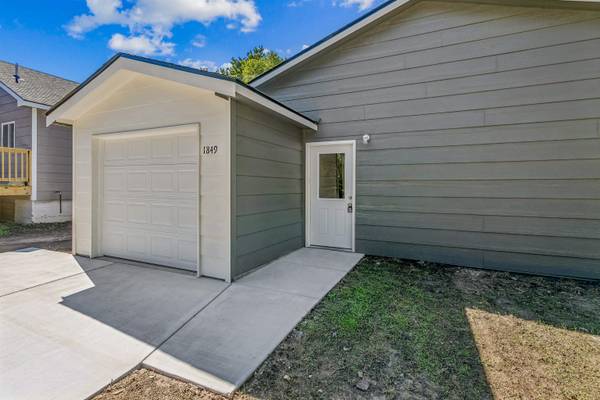 1849 S Madison, Wichita, KS 67211