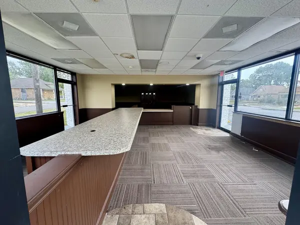 906 S Rangeline RD, Joplin, MO 64801