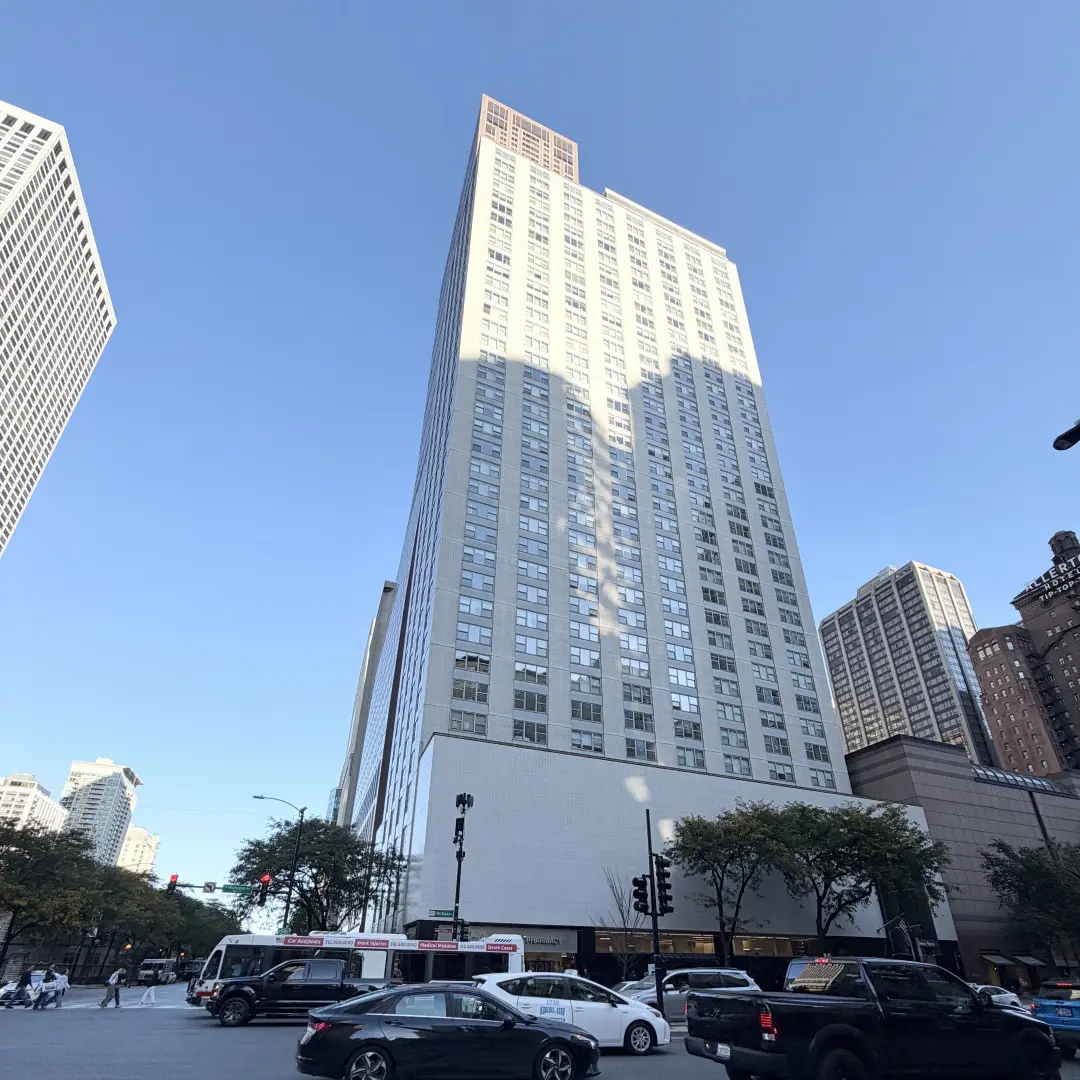 777 N Michigan AVE #3102, Chicago, IL 60611
