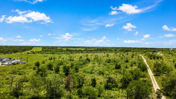 2500 NE County Road 466 DR, Elgin, TX 78621