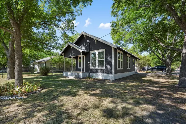 400 S Roswell ST, Granger, TX 76530