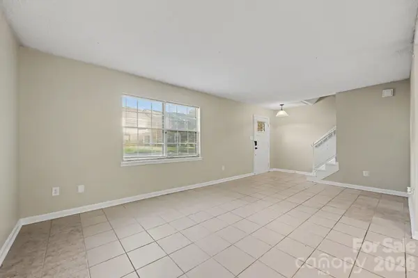 11059 Hunter trail LN, Charlotte, NC 28226