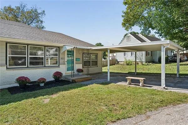 801 W 27th ST #S, Independence, MO 64052