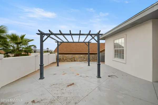 2572 Scenic Crest LOOP, Las Cruces, NM 88011