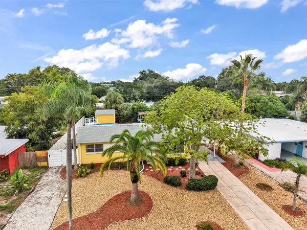 6235 COLUMBIA DR, Bradenton, FL 34207