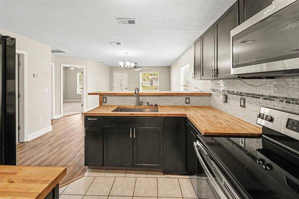 2620 13TH AVE S, St Petersburg, FL 33712