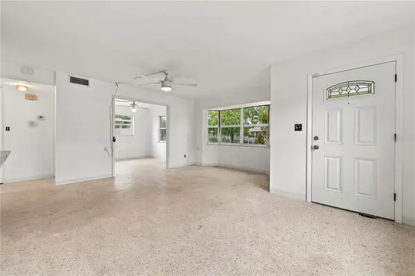 818 90TH AVE N, St Petersburg, FL 33702