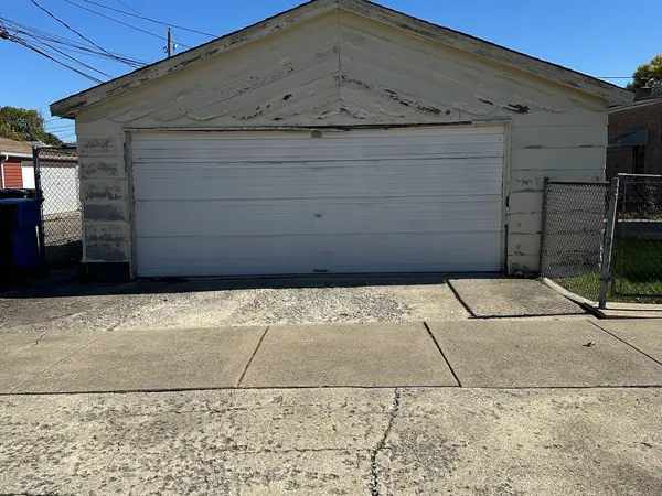 2650 W 83rd PL, Chicago, IL 60652