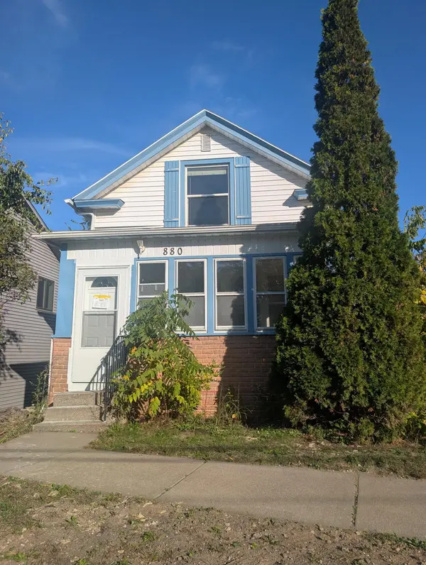880 Jackson ST, Saint Paul, MN 55117