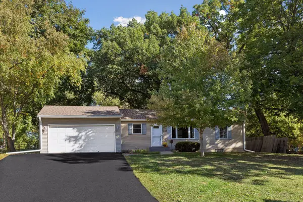 1020 Orkla DR, Golden Valley, MN 55427