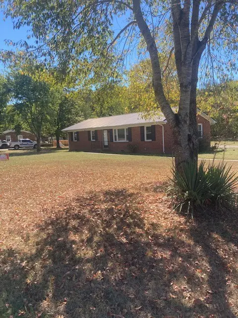 131 Meadowbrook Dr, Woodbury, TN 37190
