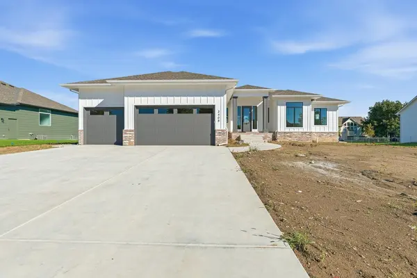 3408 N Deer Rdg, Rose Hill, KS 67133