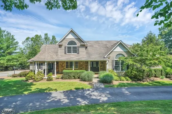 3 Shenandoah Ct, Washington Twp., NJ 07853