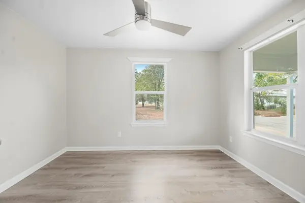 805 Haysel ST, Bastrop, TX 78602