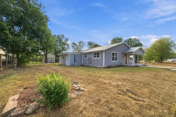 805 Haysel ST, Bastrop, TX 78602