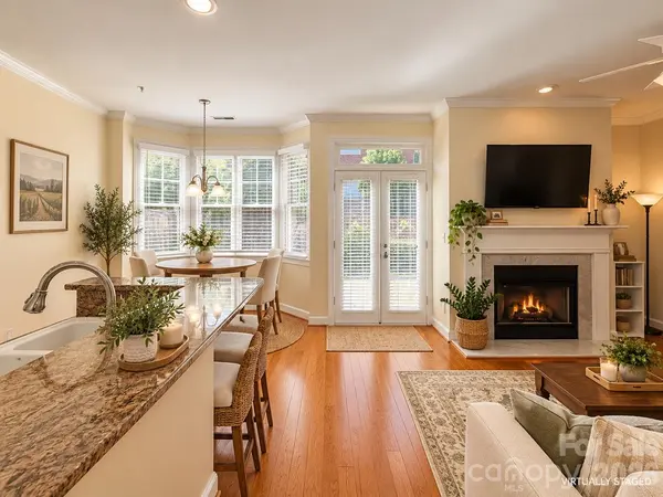 968 Park Slope DR, Charlotte, NC 28209