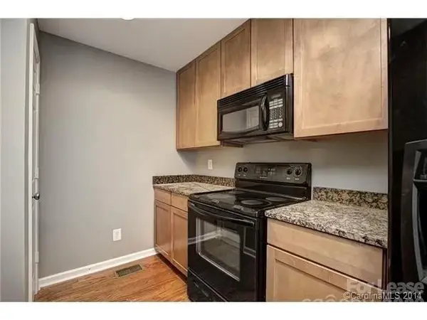 3919 Picasso CT, Charlotte, NC 28205