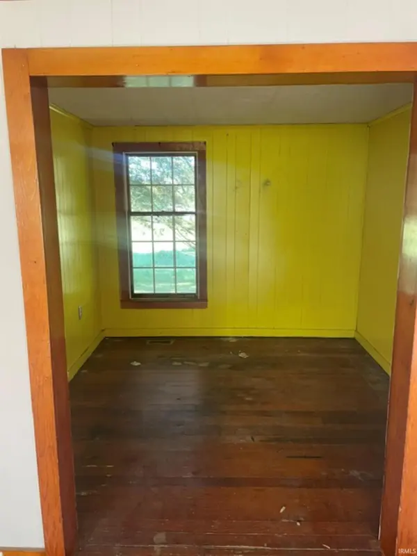 8163 W 200 S RD, Lyons, IN 47443