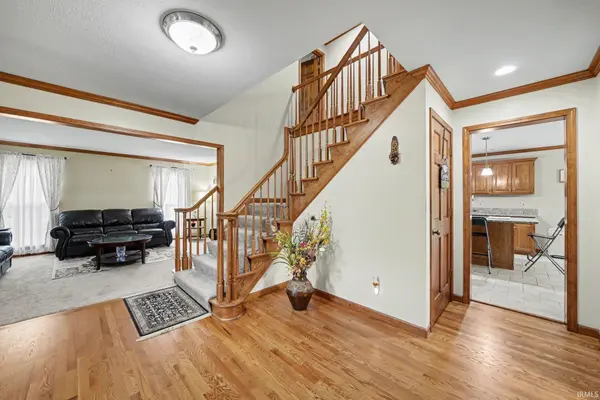 52480 Woodington CT, Granger, IN 46530