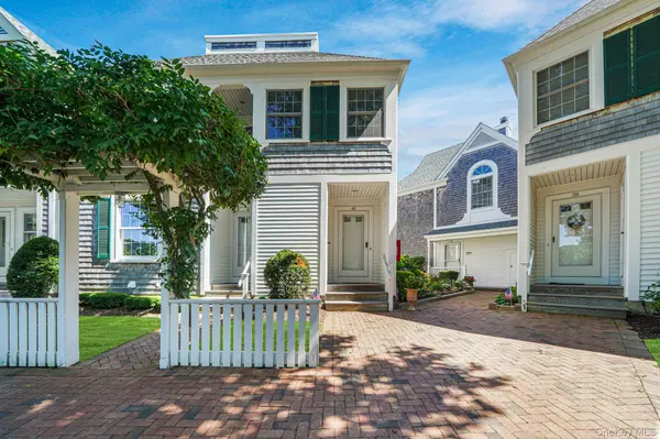 42 Stirling CV #A, Greenport, NY 11944