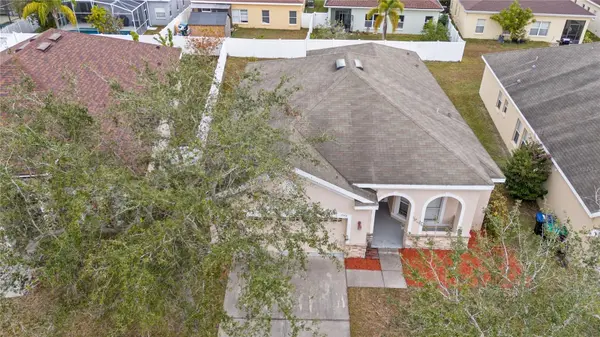 2078 MARSH HAWK DR, Orlando, FL 32837